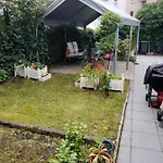 Neheim Mit Dennis Und Alexander Alexander Mit Klimaanlage *
