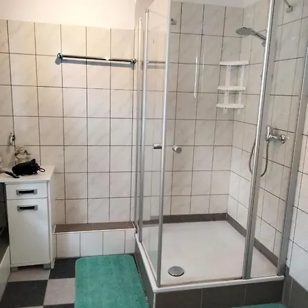 Appartement Mit Dennis Und Alexander Alexander Mit Klimaanlage