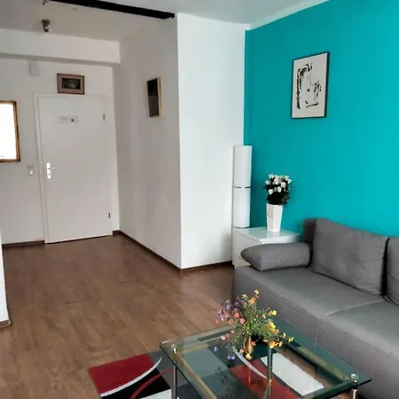 Appartement Mit Dennis Und Alexander Alexander Mit Klimaanlage