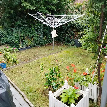 Appartement Mit Dennis Und Alexander Alexander Mit Klimaanlage